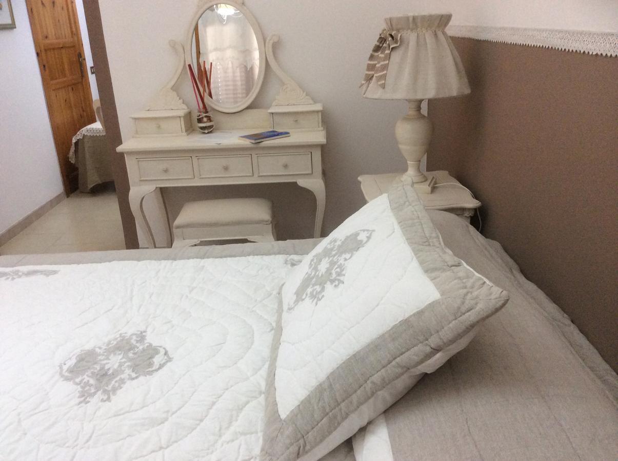 Bed and Breakfast Ifioridisicilia Campofelice Di Roccella Exterior foto